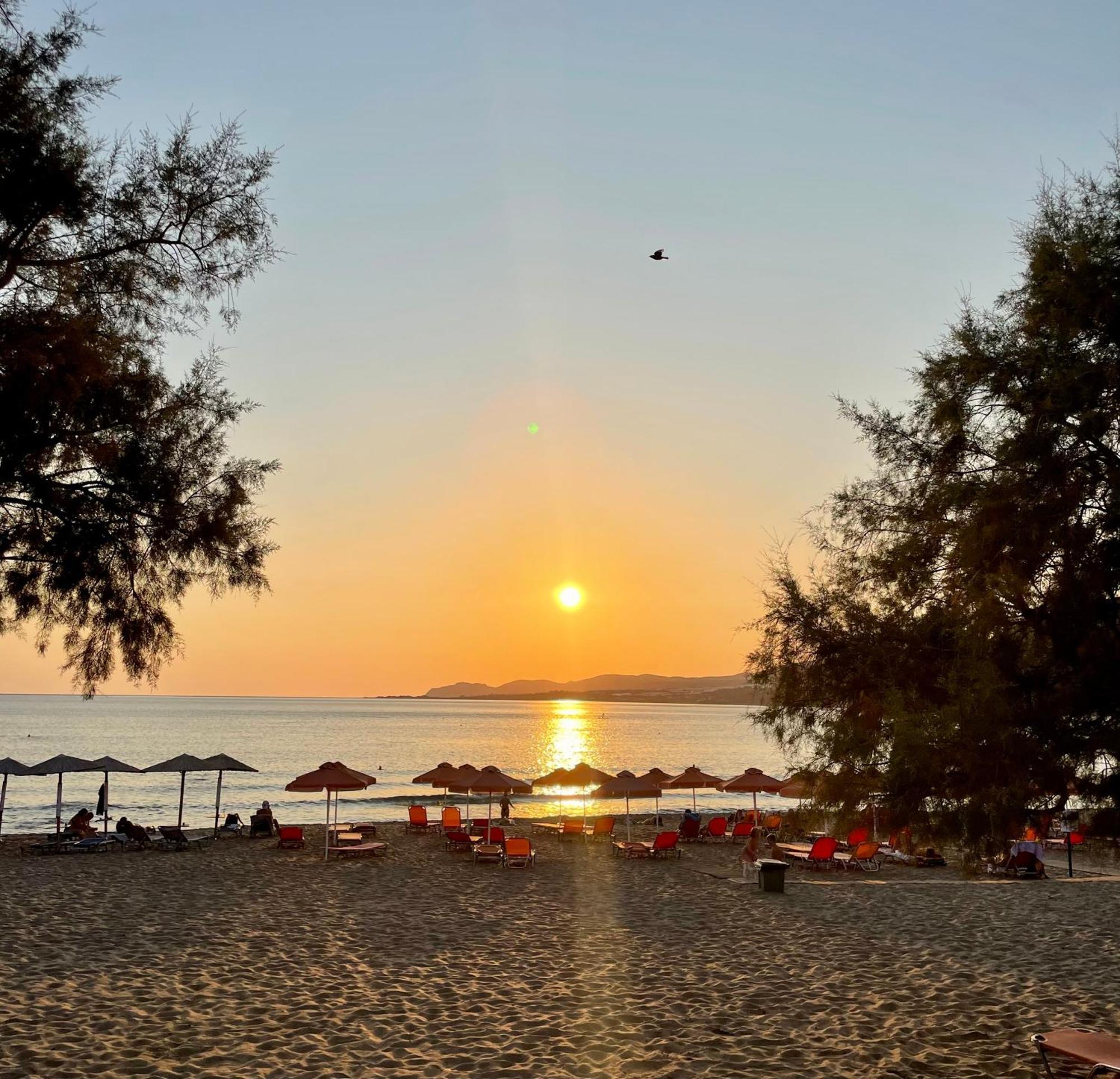 Pal Beach Paleochora Buitenkant foto
